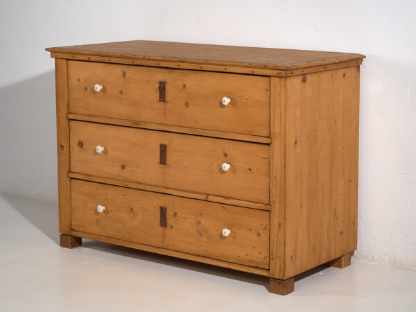 Commode ancienne à trois tiroirs (vers 1920) #17
