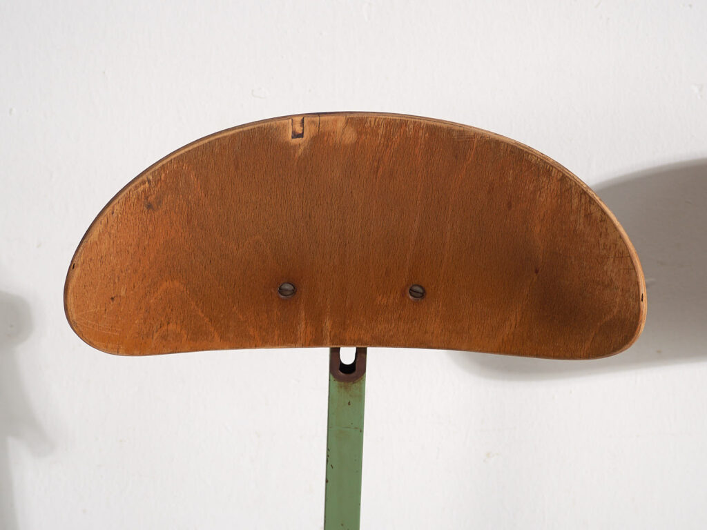 Sillas de taller de estilo industrial (c.1950). Conjunto de 4 piezas #1