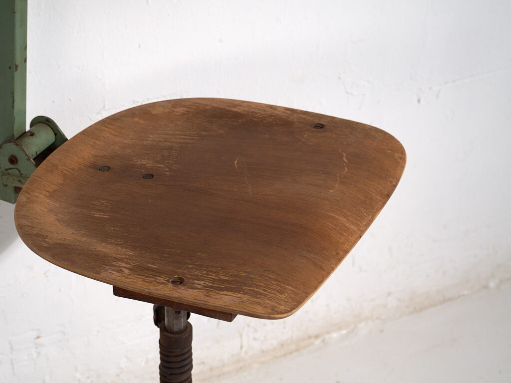 Sillas de taller de estilo industrial (c.1950). Conjunto de 4 piezas #1