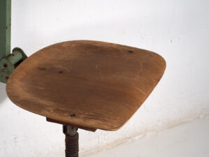 Sillas de taller de estilo industrial (c.1950). Conjunto de 4 piezas #1