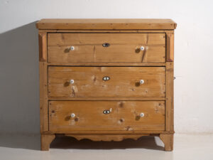 Antique solid wood chest of drawers (c.1920) #32