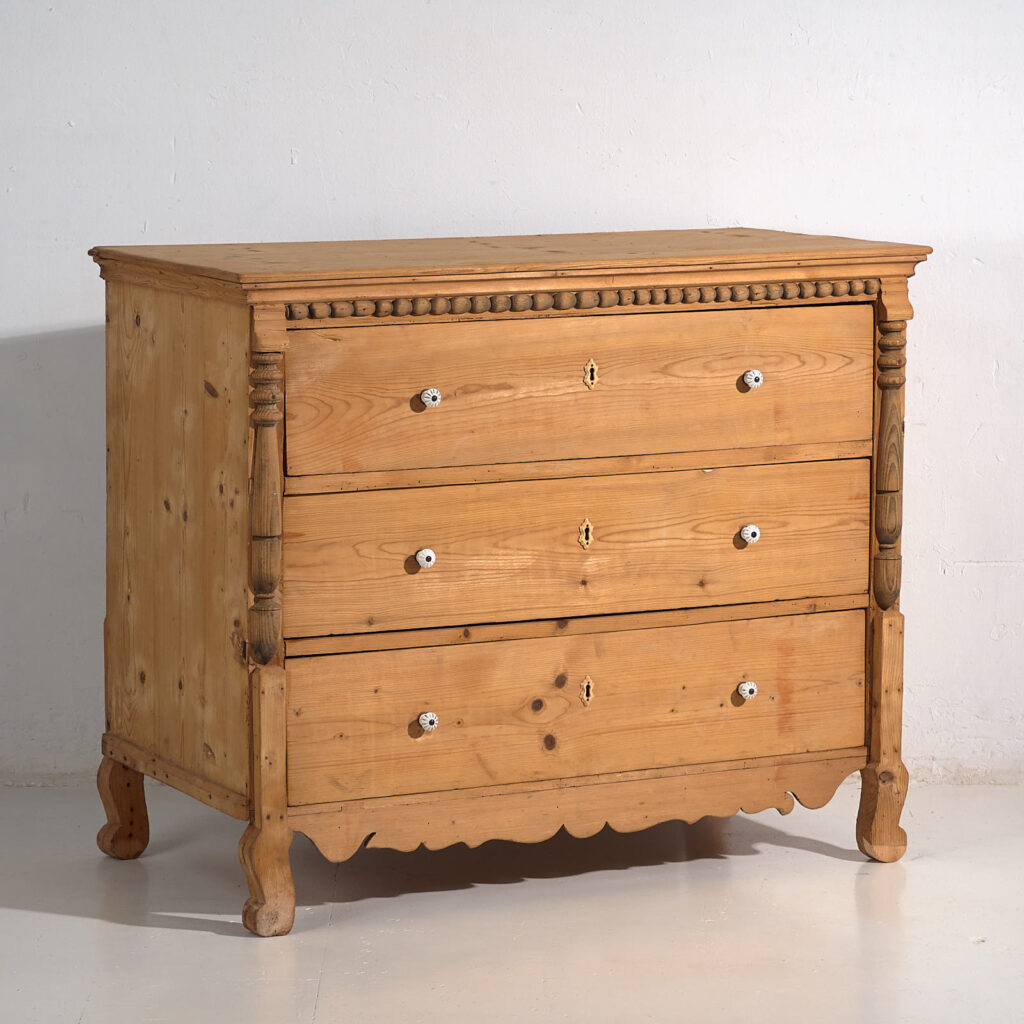 Antique French Provençal style chest of drawers (c.1920) #41