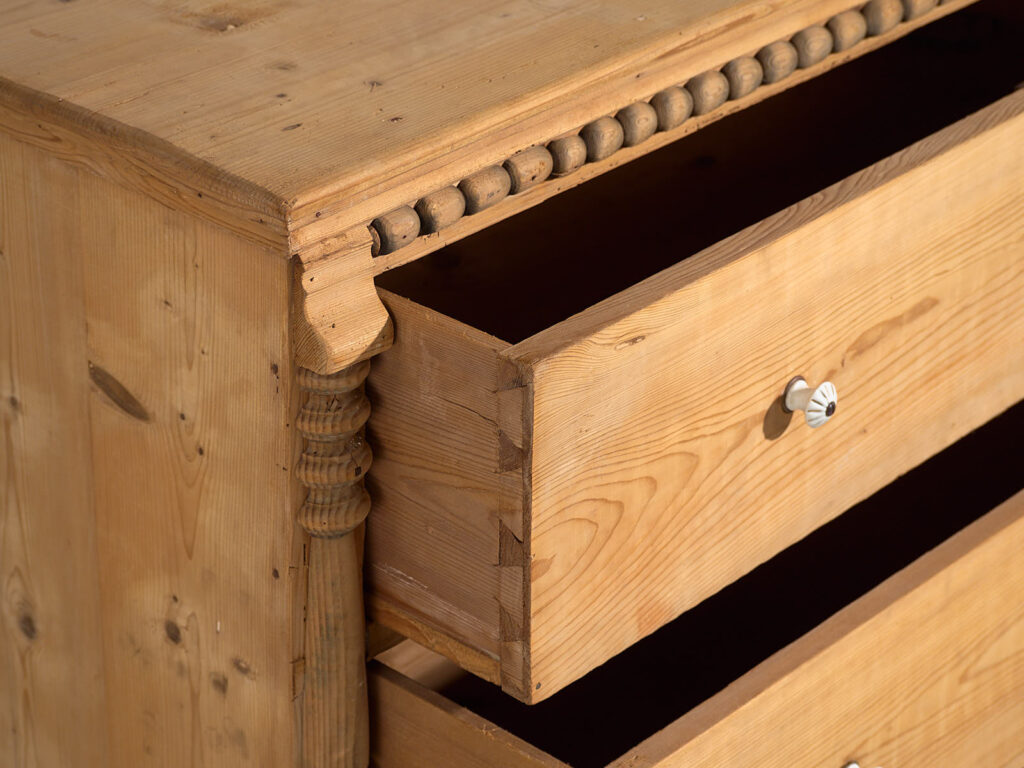Antique French Provençal style chest of drawers (c.1920) #41