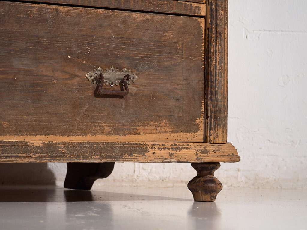 Antique chest of drawers with dark patina (c.1920) #43