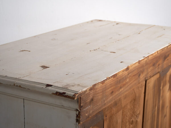 Cajonera antigua de estilo provenzal blanca (c.1920) #44