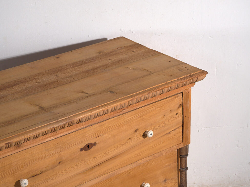 Antigua cómoda de dormitorio (c.1920) #73