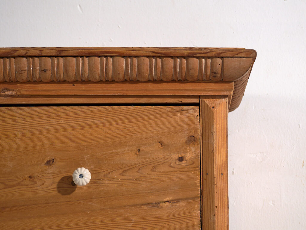 Antigua cómoda de dormitorio (c.1920) #73