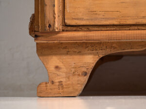 Antigua cómoda de dormitorio (c.1920) #75