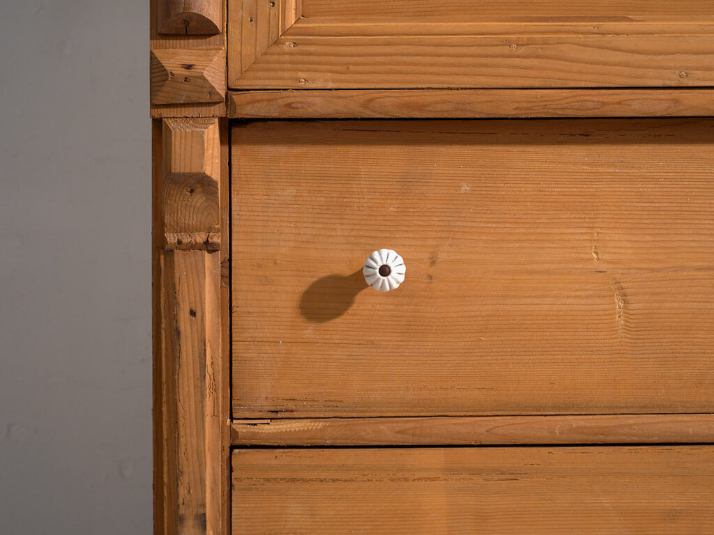 Antigua cómoda de dormitorio (c.1920) #75