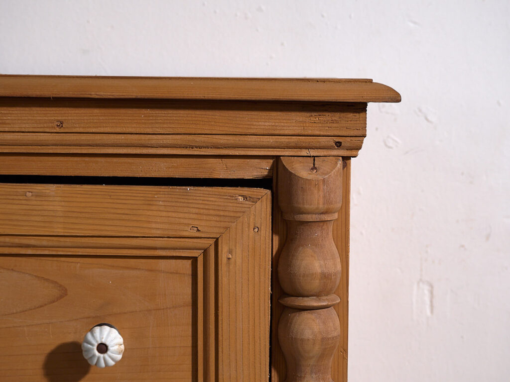 Antigua cómoda de dormitorio (c.1920) #75