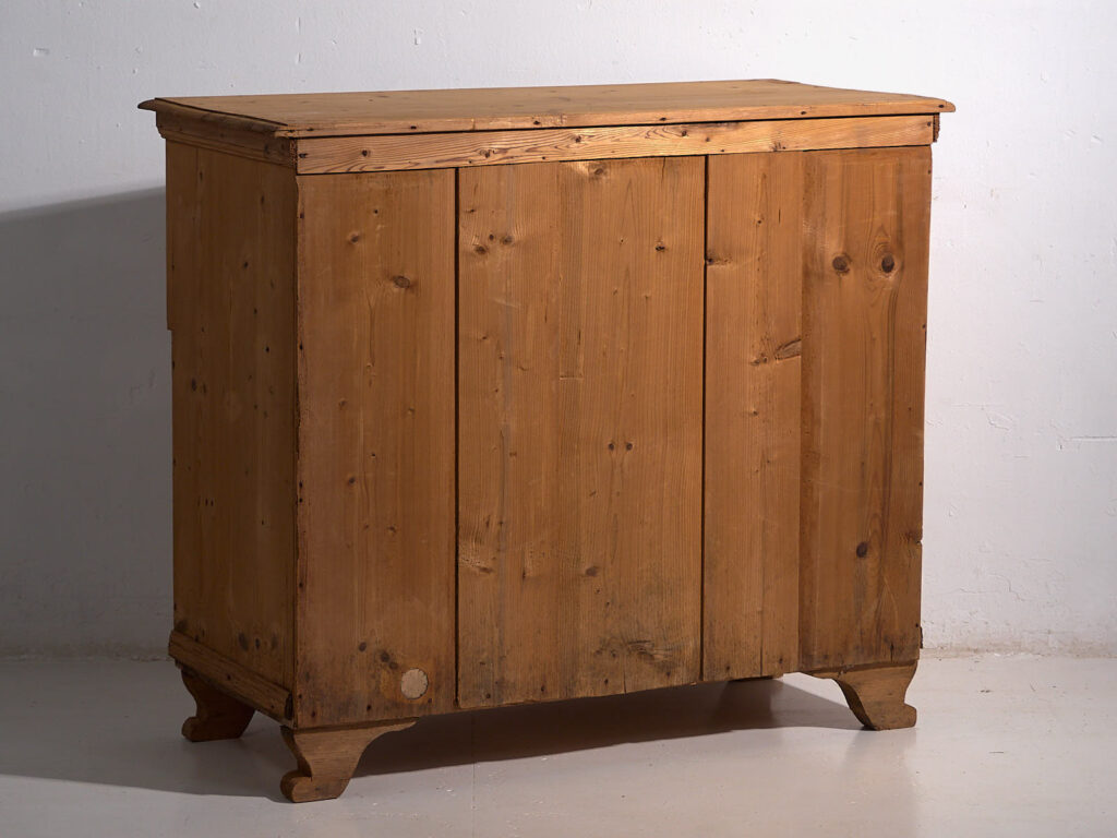 Antigua cómoda de dormitorio (c.1920) #75