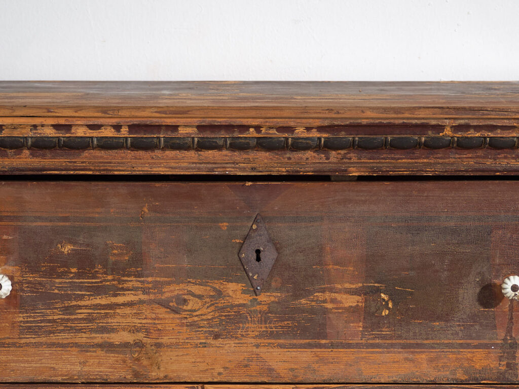 Commode ancienne avec poignées en porcelaine (c.1920) #77