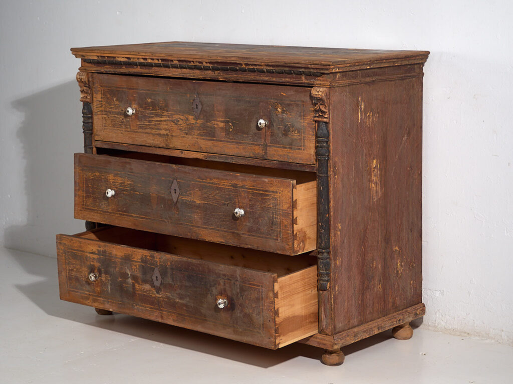 Commode ancienne avec poignées en porcelaine (c.1920) #77