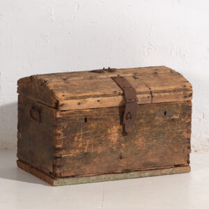 Antique primitive style chest (c.1900) #4