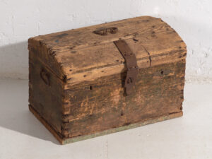 Cofre antiguo de estilo primitivo (c.1900) #4