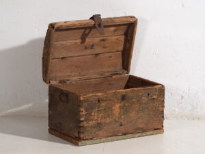 Cofre antiguo de estilo primitivo (c.1900) #4