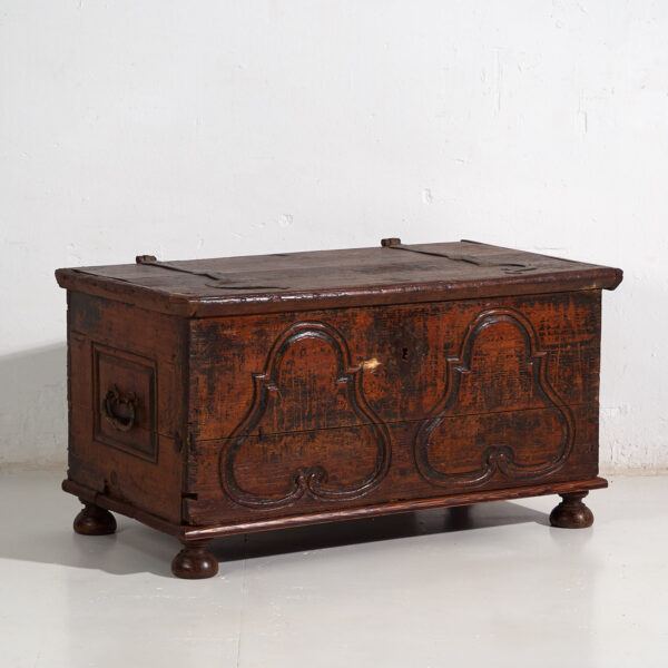 Arcón tallado antiguo (c.1920) #38