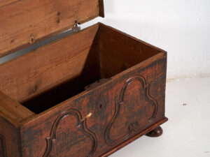 Arcón tallado antiguo (c.1920) #38