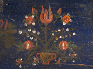 Antique trunk with floral motifs (Year 1901) #41