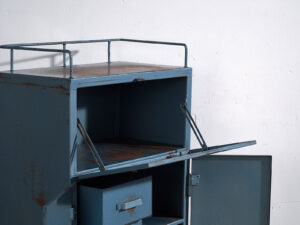 Armario metálico vintage de taller (c.1950) #2