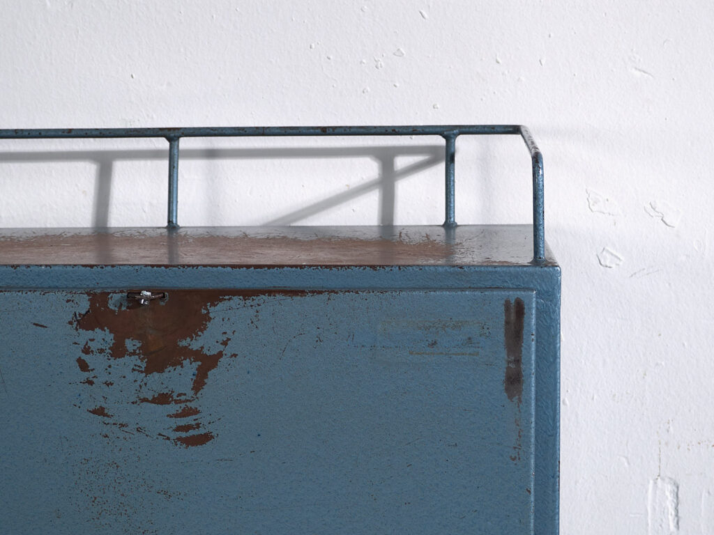 Armario metálico vintage de taller (c.1950) #2