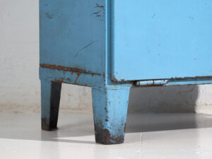 Armario vintage de estilo industrial con pátina de color azul (c.1950) #3