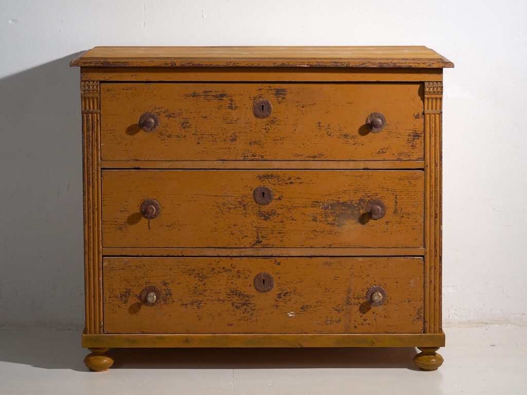 Antique three drawer dresser (c.1920) #11