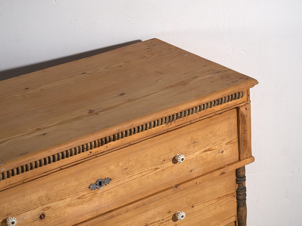 Antique French Provençal style chest of drawers (c.1920) #25