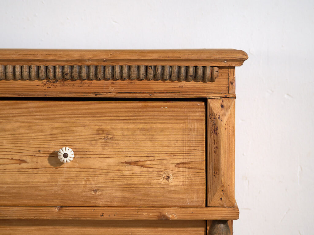 Antique French Provençal style chest of drawers (c.1920) #25