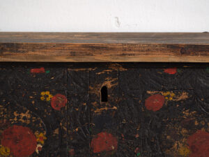 Antiguo cofre con decoración floral (c.1920) #8