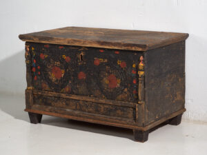 Antiguo cofre con decoración floral (c.1920) #8