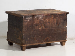 Antiguo cofre con decoración floral (c.1920) #8