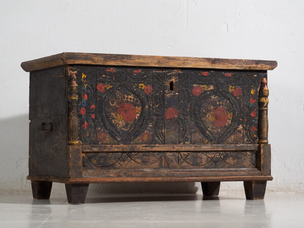 Antiguo cofre con decoración floral (c.1920) #8