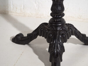 Antigua mesa redonda de jardín (c.1920) #16