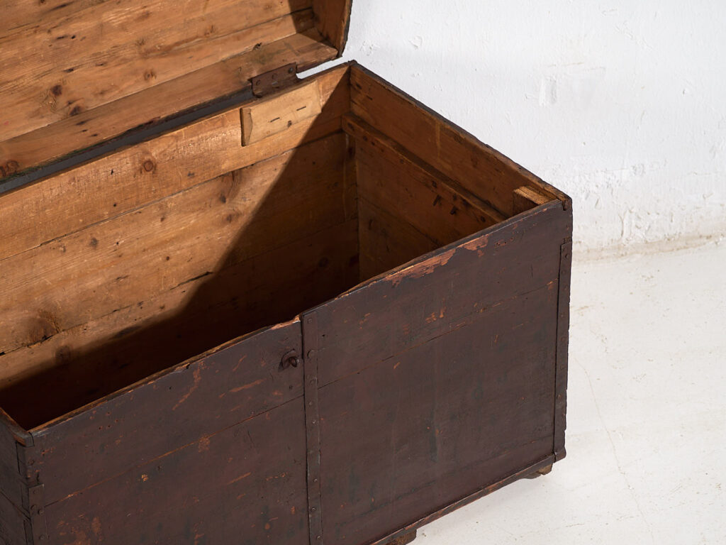 Small dark colored antique chest (c.1900) #21