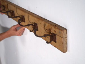 Perchero antiguo de madera maciza (c.1920) #45