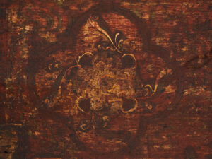 Arcón antiguo pintado con motivos florales y cerradura de hierro (c.1820) #47