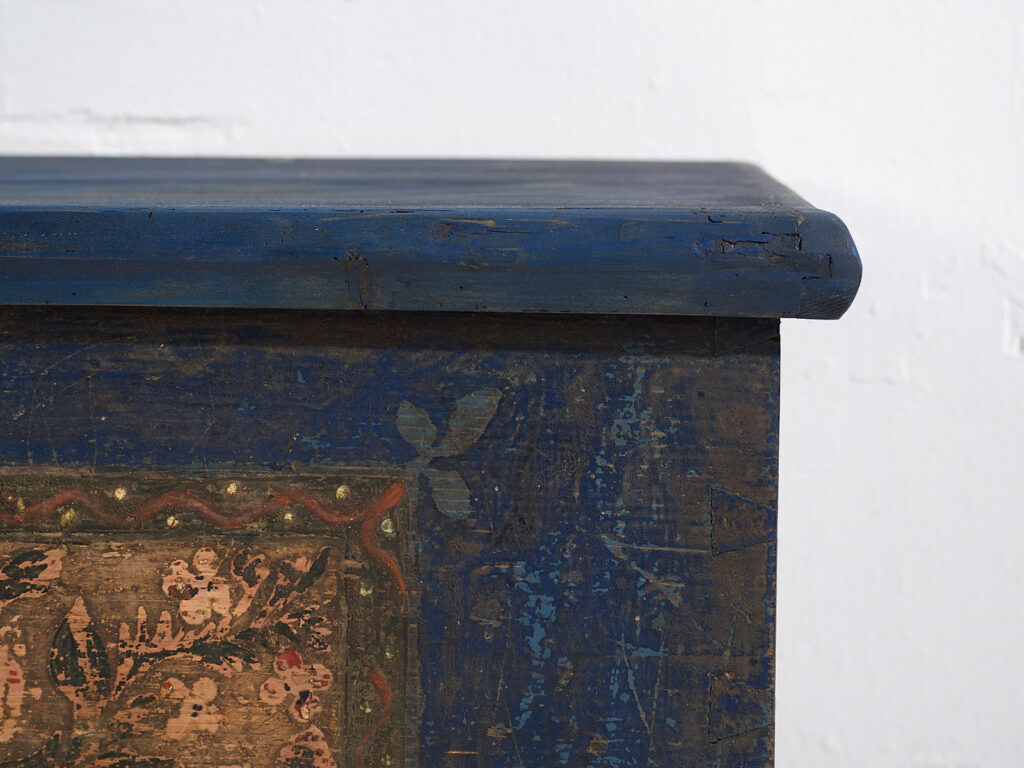 Antiguo baúl nupcial de color azul marino (Año 1855) #13