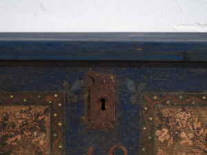 Antiguo baúl nupcial de color azul marino (Año 1855) #13