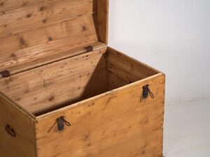 Antiguo cofre de madera maciza (c.1920) #16