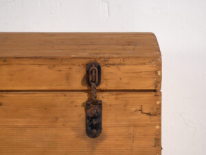 Antiguo cofre de madera maciza (c.1920) #16