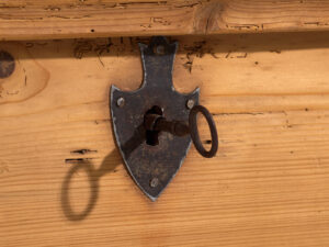 Baúl de almacenamiento antiguo (c.1920) #1