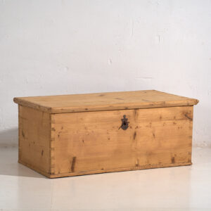 Baúl antiguo de madera maciza (c.1920) #2