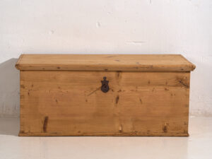 Baúl antiguo de madera maciza (c.1920) #2