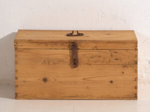 Coffre de voyage ancien en bois massif (c.1920) #2