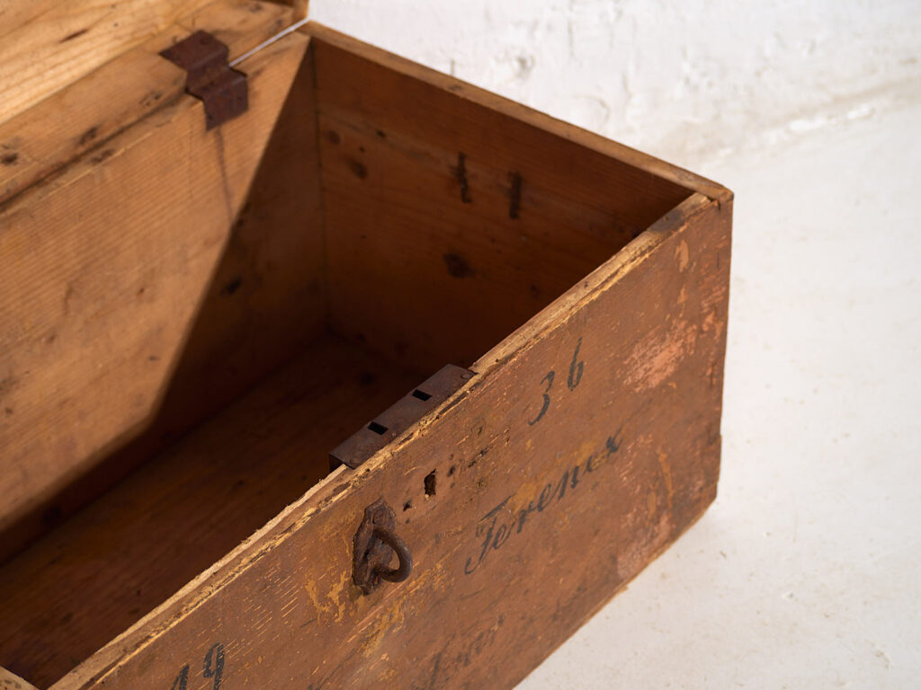 Cofre de viaje antiguo con inscripción original (Año 1936) #21