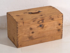 Cofre pequeño antiguo (c.1920) #8