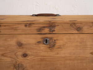 Cofre pequeño antiguo (c.1920) #8