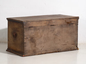 Antiguo arcón con motivos florales grabados (c.1850) #14