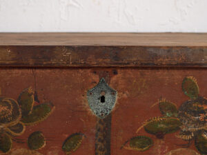 Small antique chest with floral motifs (c.1920) #30